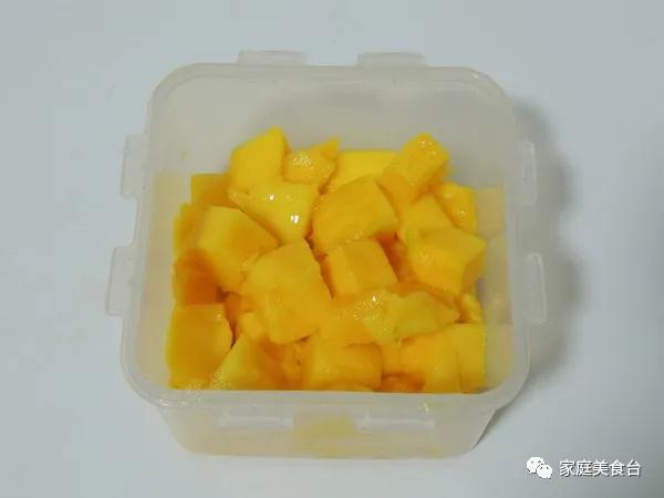 一起吃绵软可口的芒果冰沙,一起来吃绵软可口的芒果冰沙