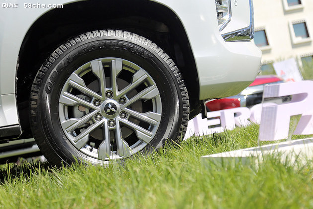 硬派越野有多硬,帕杰罗劲畅是硬派越野吗