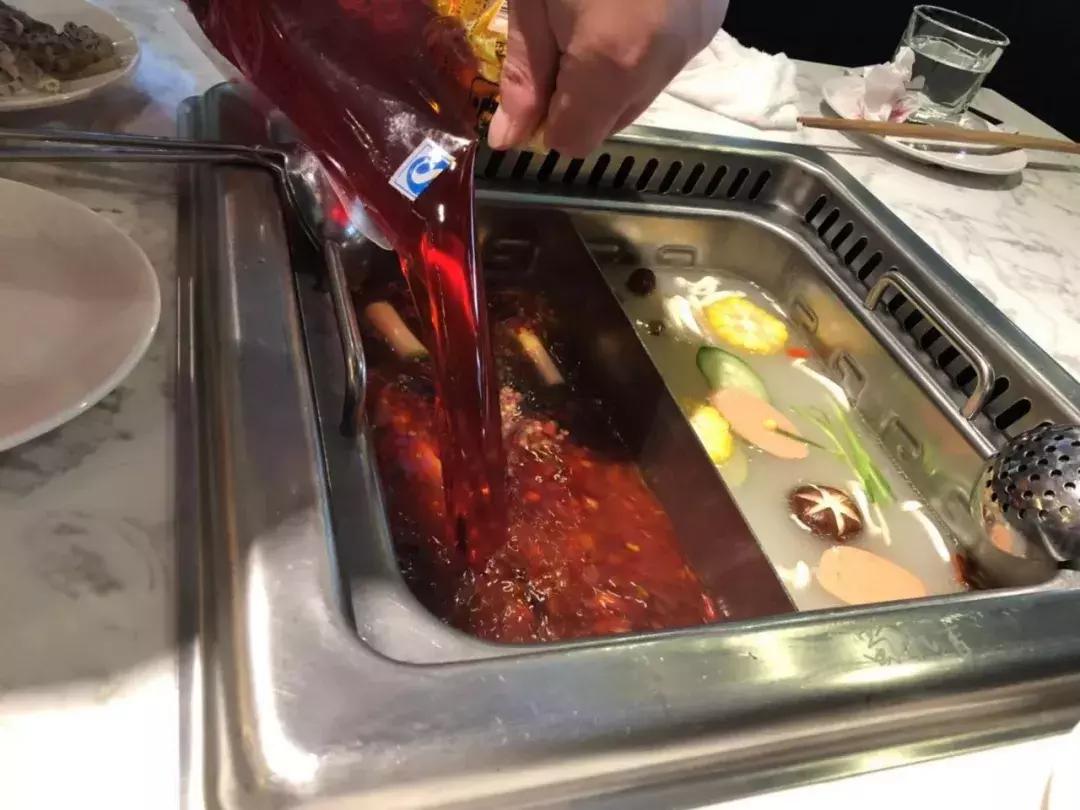 成都火锅店推荐蜀九香,武汉光谷地道四川火锅