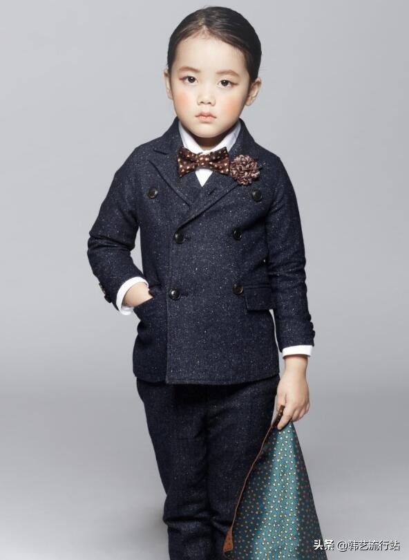童装款式流行趋势调查,看好韩版童装的个性与活力