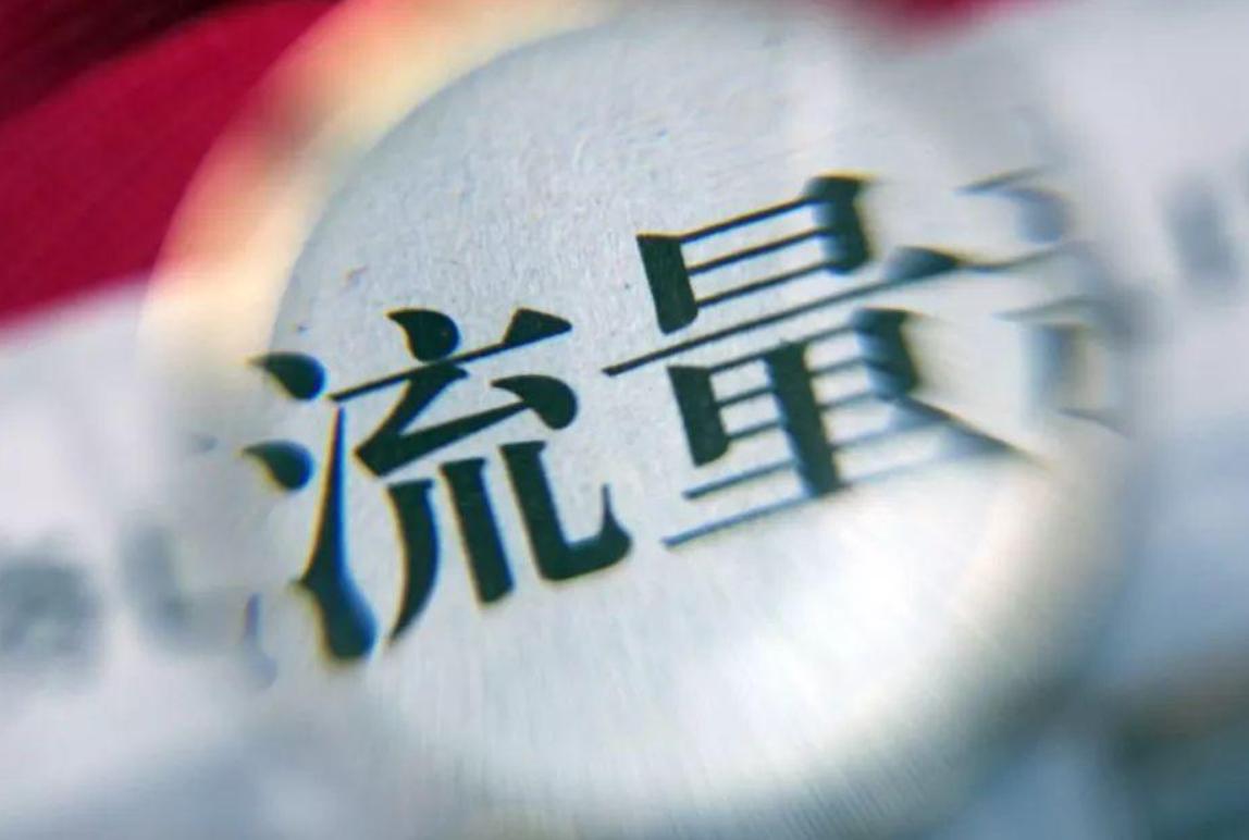 12岁男孩偷妈妈衣服,12岁孩子偷妈妈手机