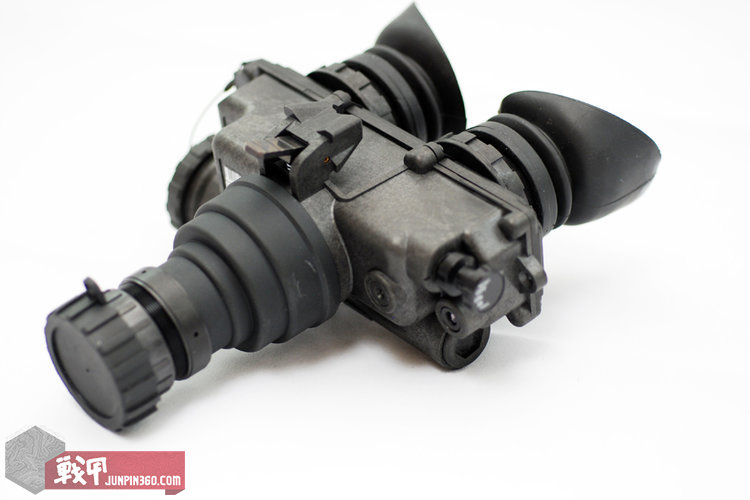 战甲轰鸣致命武器,战甲前期武器推荐