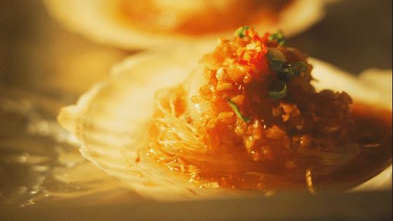 烧烤蒜蓉烤扇贝的做法视频教学,胶东大厨蒜蓉粉丝扇贝的正宗做法