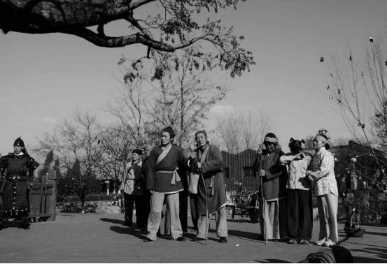 小脚趾甲两瓣一定是汉族人么,小脚趾甲一瓣的人是什么民族