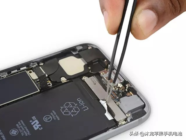 iphone6s更换电池后重启,iPhone6S电池更换视频