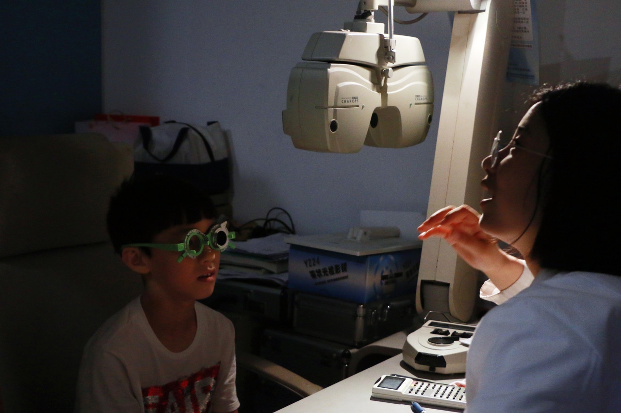 9岁近视屈光参差视觉训练,儿童视觉屈光参差