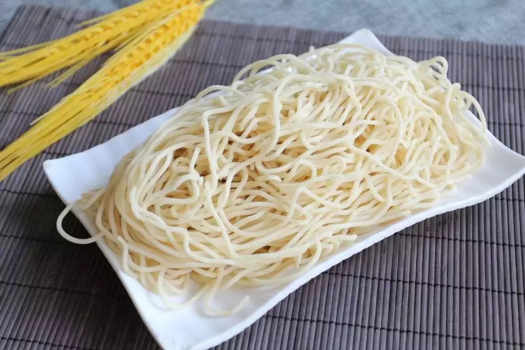 小苏打和食用碱使用上的区别,小苏打和食用碱的使用区别