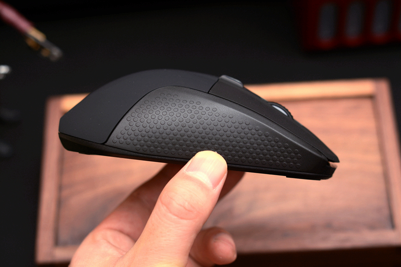 又有颜值又有性能的鼠标,带显示屏鼠标无线