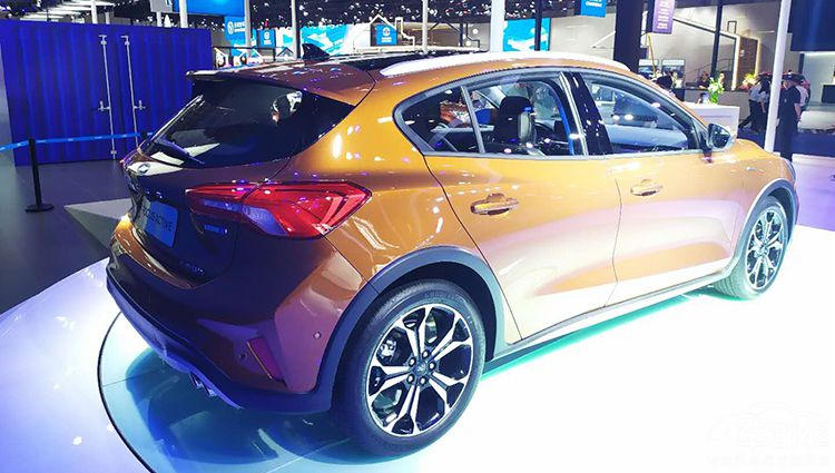 福特福克斯active评测,19年福特福克斯active顶配