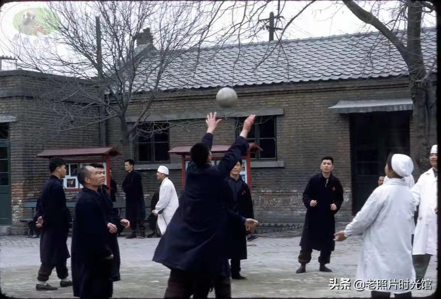 天津青年路的老照片1990年,天津市南京路图片