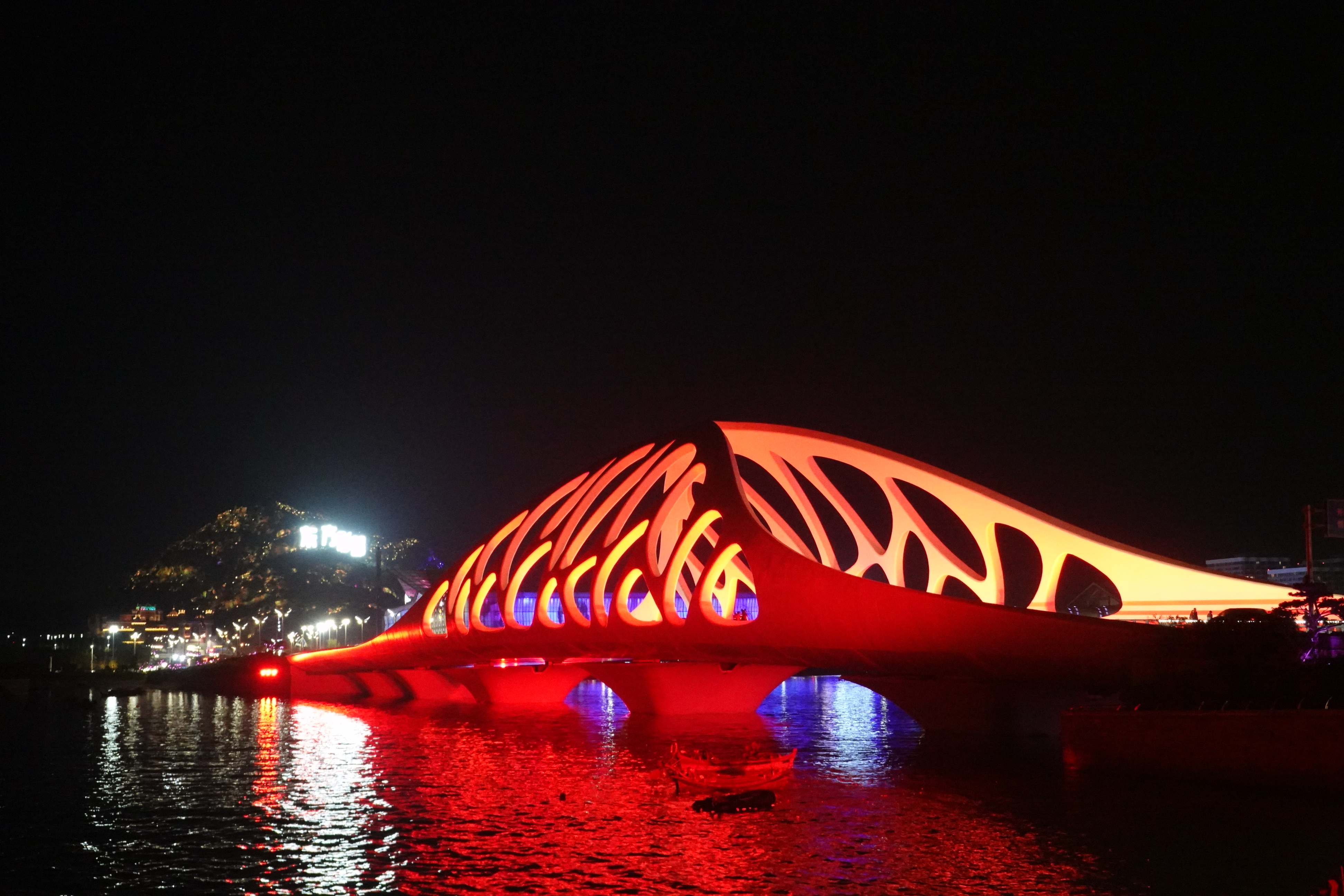 美丽的神话贝斯,美丽的神话完整钢琴