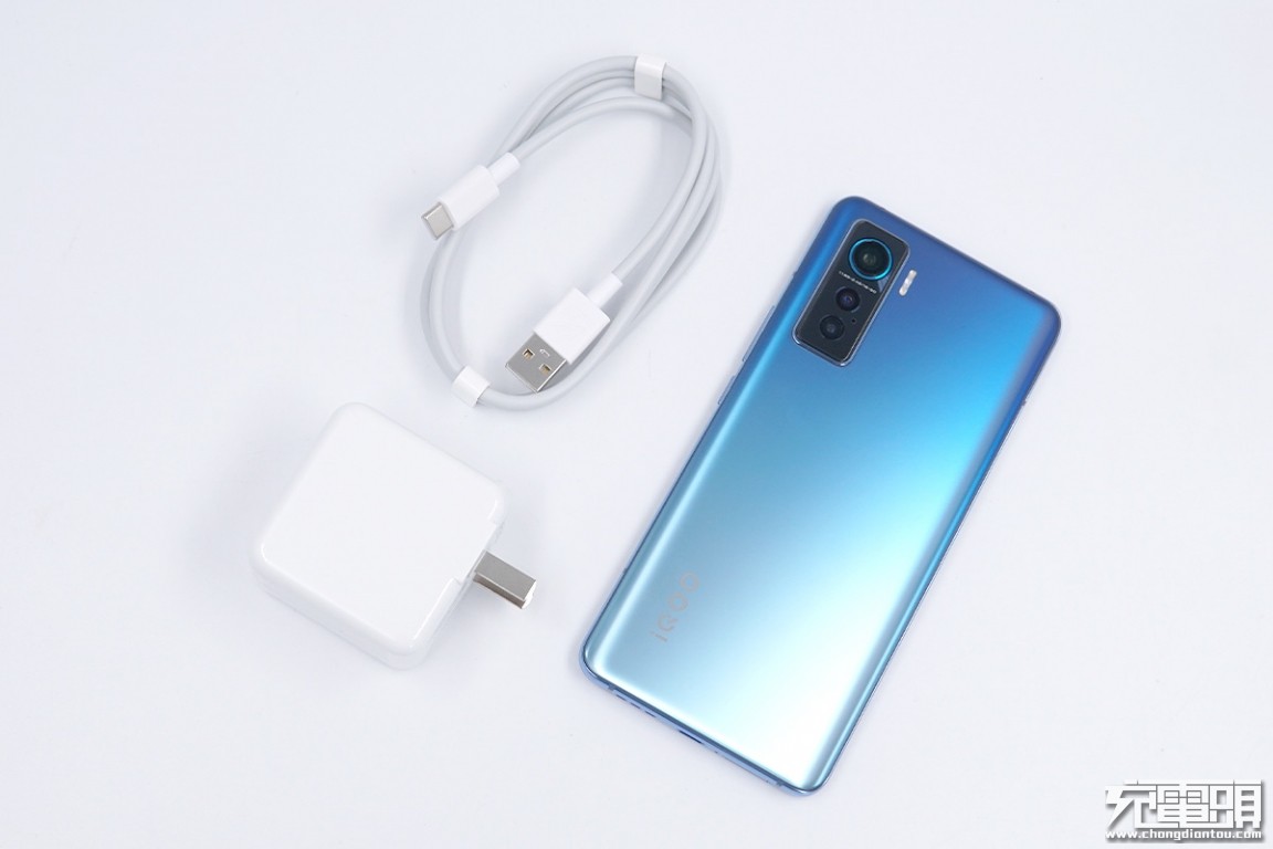 vivoiqooneo5充电,iqoo5支持66w快充