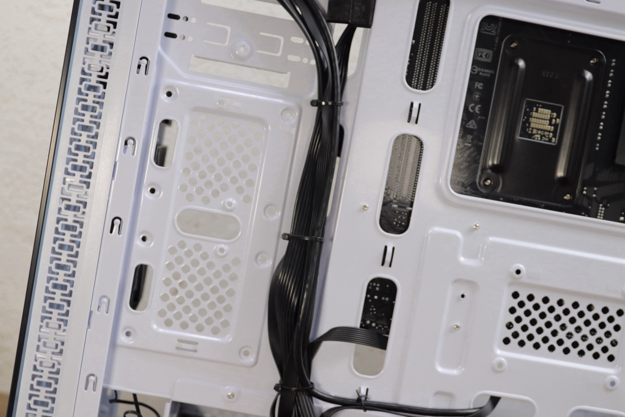 电竞主机3000到4000,aigo电竞700电源怎么拆