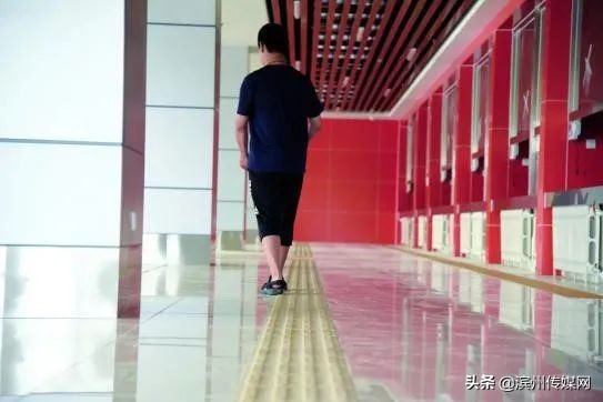 36年，这所医学院圆了近1500名残疾人大学梦