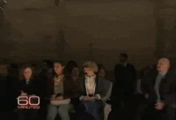 卡戴珊化身摄魂怪、碧梨赛白雪公主...今年METGALA妖魔鬼怪再出洞