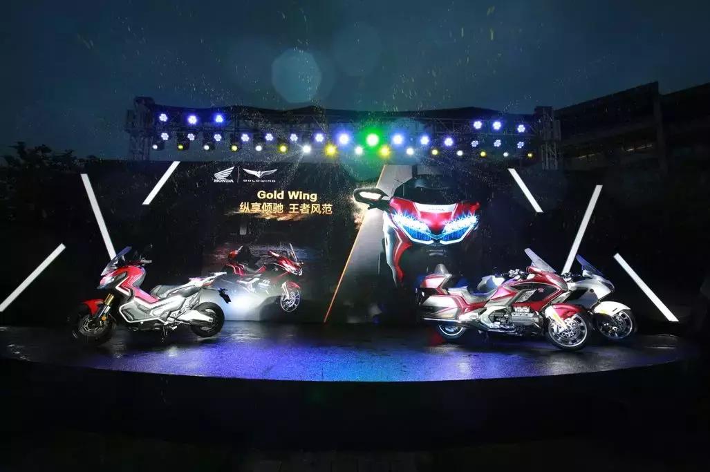 延续四十余载霸主,骑售价45.8万的本田金翼是怎样一个体验!