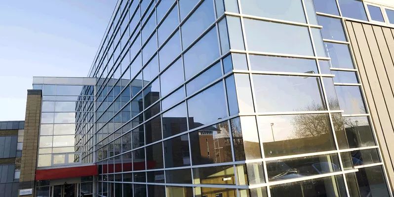 英国top10学校,英国留学学校排名商学院