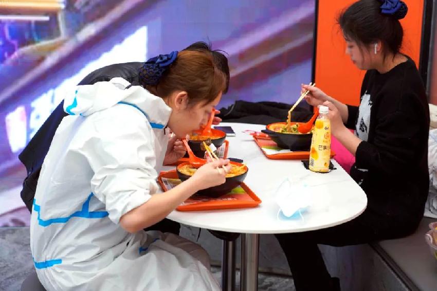 张亮麻辣烫有多少家店,全国最大张亮麻辣烫