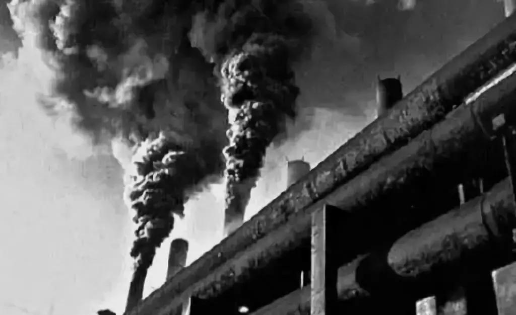 千万别低估雾霾的危害！你以为平时戴的口罩有用？天真！