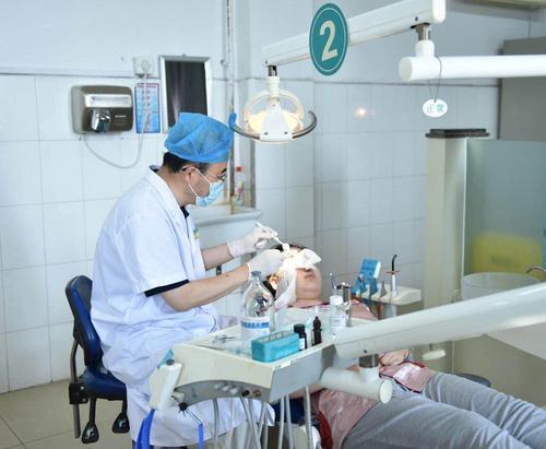 浙江中医药大学口腔医学就业前景,想报临床医学和口腔医学可选专业