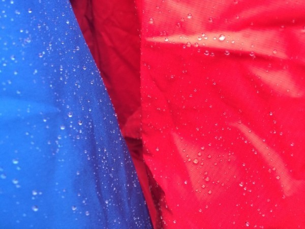 冲锋衣怎么选购才能好,如何选择冲锋衣及选购技巧