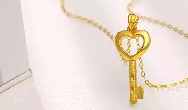 送黄金首饰含义是什么寓意,送金饰有什么寓意