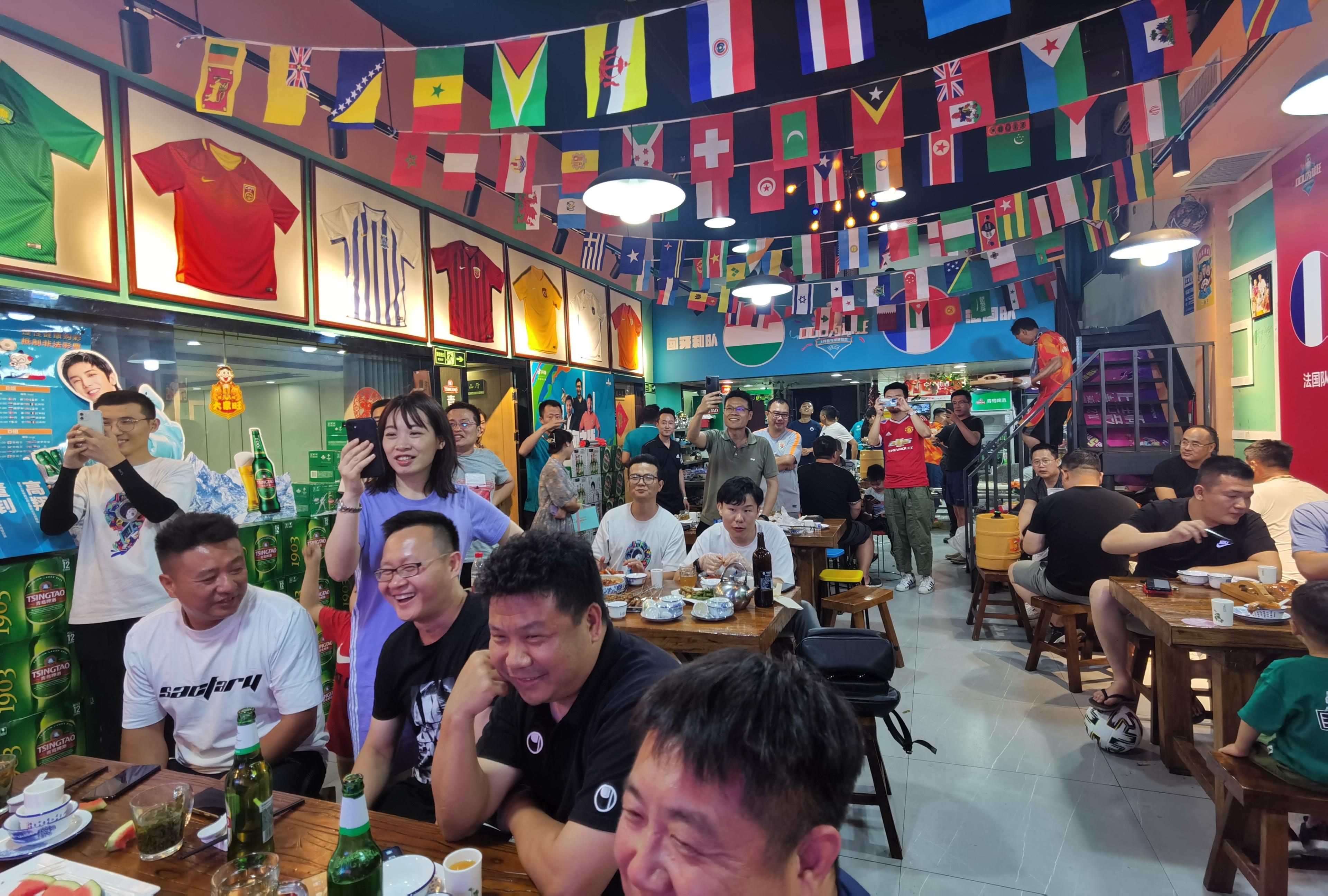 dou为球狂,为球疯狂