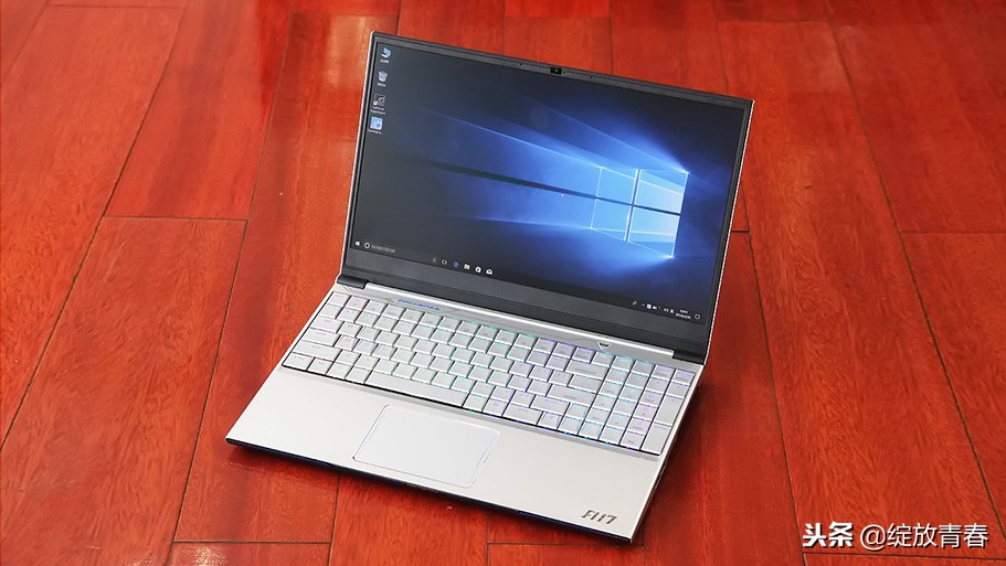 笔记本i7十代和i7八代的区别,i7八代加1060的笔记本吃鸡