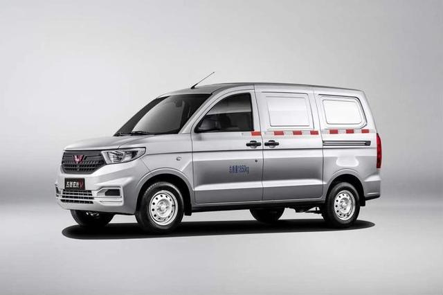 五菱宏光v5座劲取版什么配置,五菱宏光v19款劲享版落地多少钱