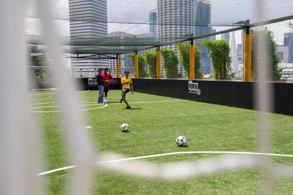 鏂板姞鍧unan璐墿涓績 (鏂板姞鍧￠粦绉戞妧璐墿涓績)