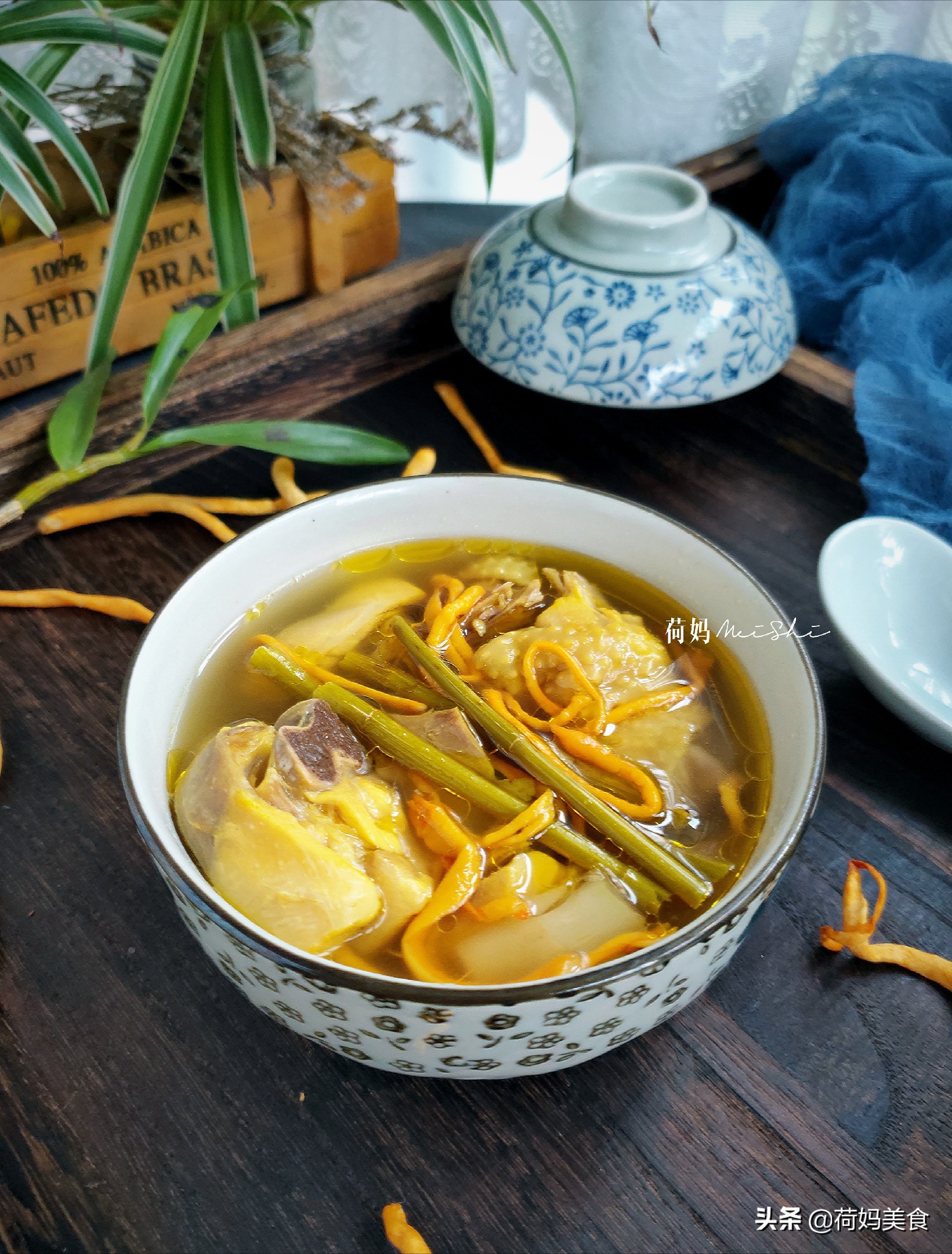 新鲜石斛冬虫夏草炖鸡汤,石斛西洋参虫草花炖鸡的功效