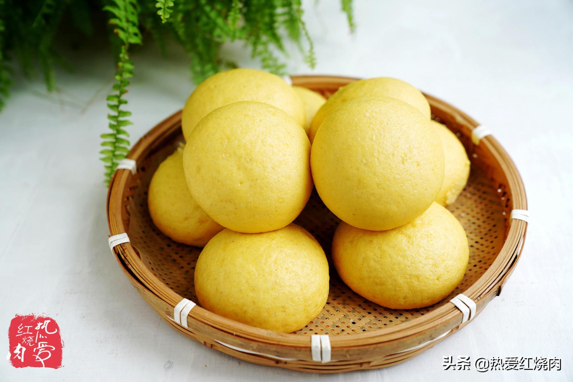 馒头蒸熟发酸怎么处理才好吃,自己蒸馒头为什么那么硬