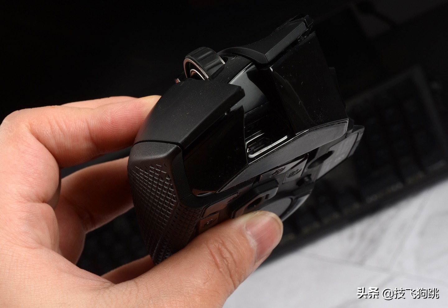 罗技g502lightspeed无线鼠标,打csgo鼠标dpi多少合适罗技g502