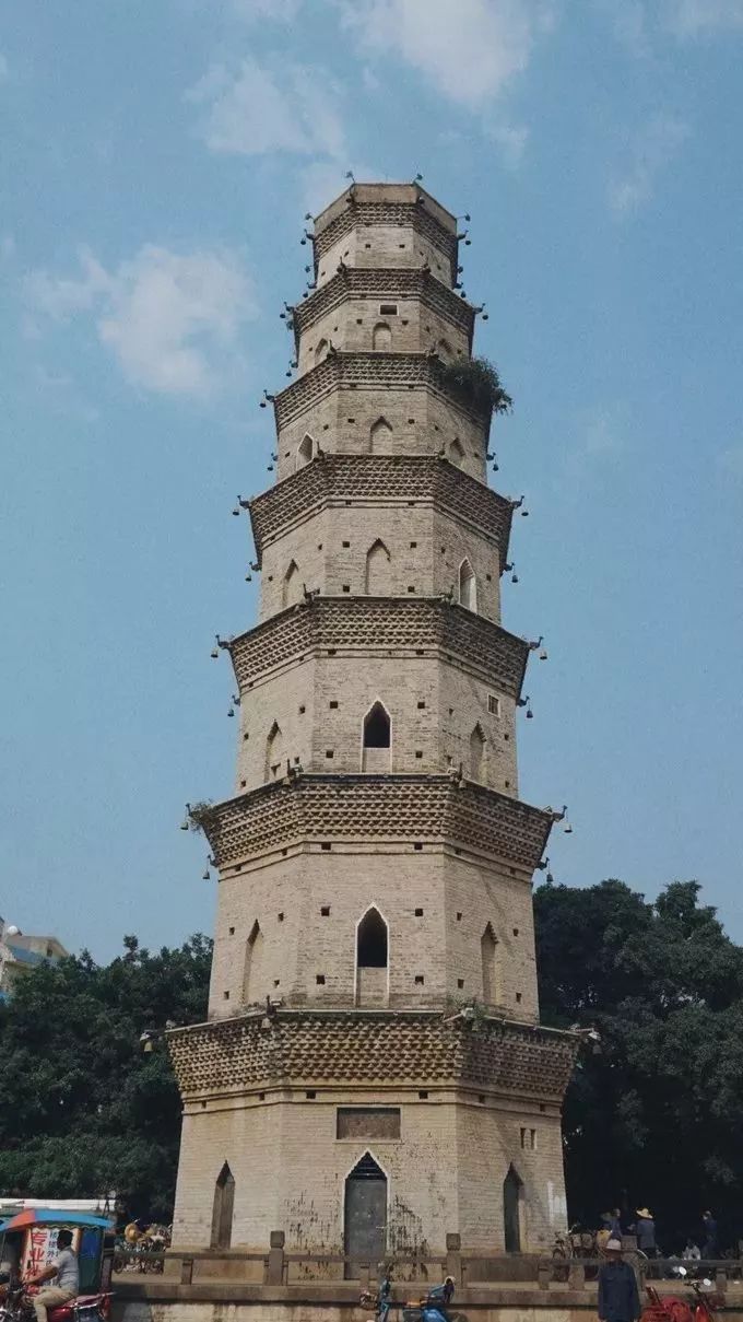 距海南20km有片处女地，比台湾风情比三亚便宜，路过都错过了