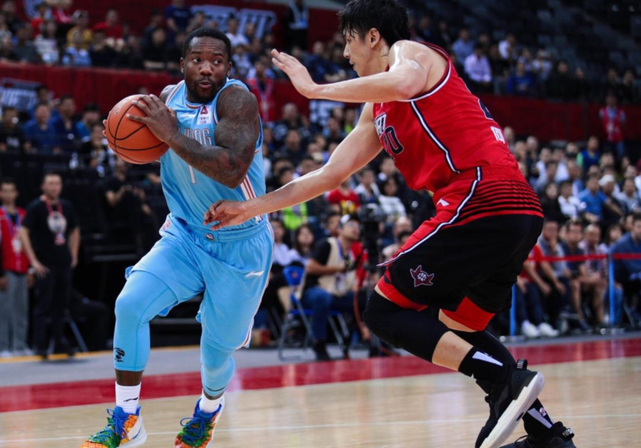 深圳男篮绝杀时刻,高难度绝杀广东男篮