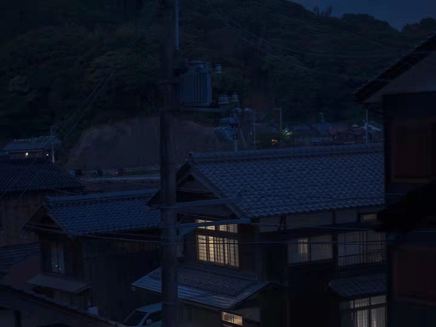 孤独且清醒的文案,人间清醒的高级感小众文案