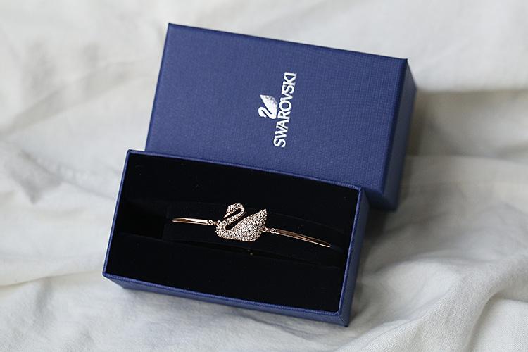 施华洛世奇和铂金项链哪个好,施华洛世奇好还是周大生好