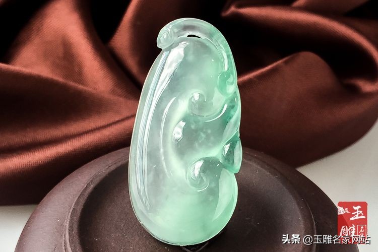 如何识别翡翠的真假的视频,如何辨认翡翠真假图解