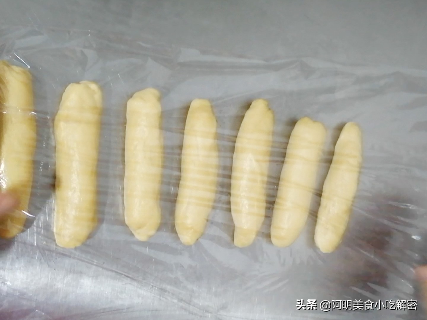 软麻花的做法和配方的全过程,软麻花做法和配方视频