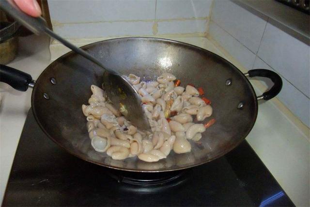 猪大肠怎样炒脆爽,猪大肠如何炒的脆爽