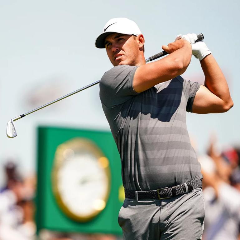 世界足球排名前十球星c罗,世界足坛身材最高的人