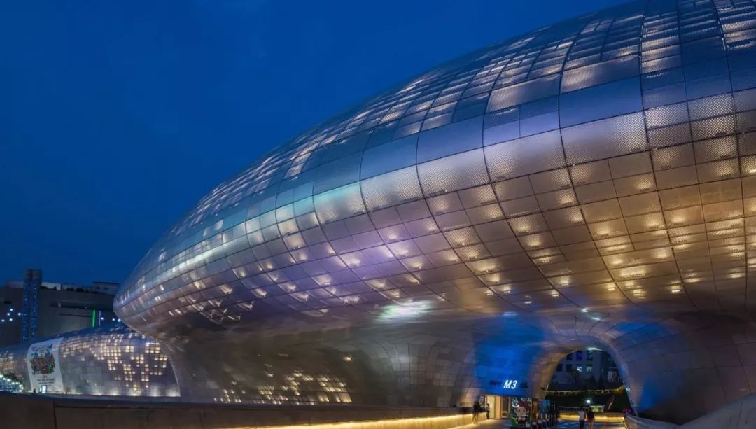 打HPV、考国际驾照、当练习生、看演唱会、泡夜店，这才是首尔