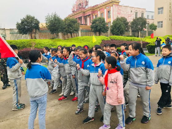 拓展活动儿童,阳光少年户外拓展活动