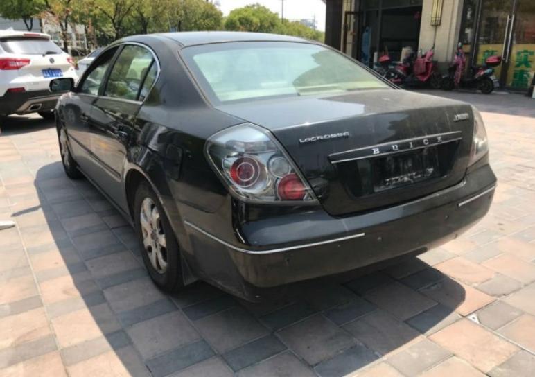 别克君越半年车五千公里出售,出售15年别克君越