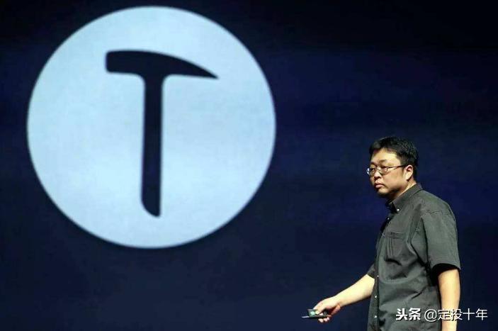 大佬不为人知的另一面:马云痛哭,王健林堵行长门、王兴九败一胜