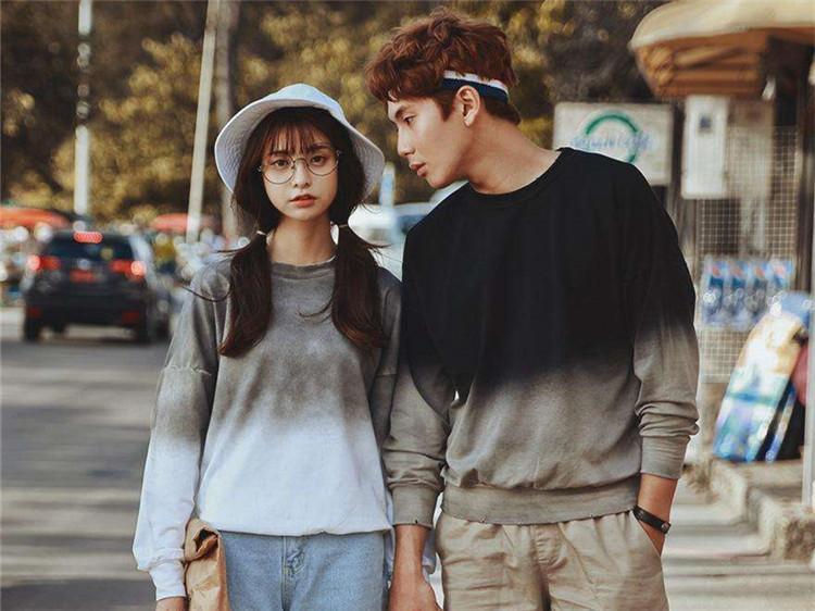 带ta去旅行秋冬搭配,适合去游玩的情侣外套