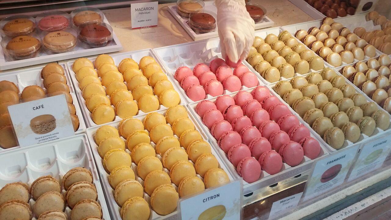 瓷器比景德镇更美?小龙虾泛滥没人吃?爱喝酒又不限速的梦幻国