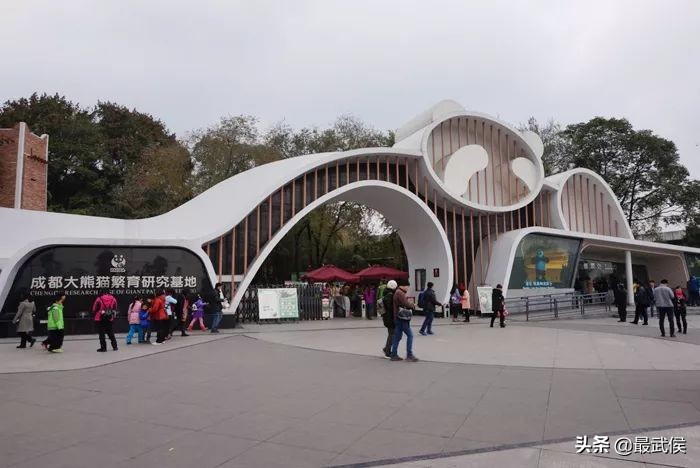 坐上地铁游成都,成都游记地铁