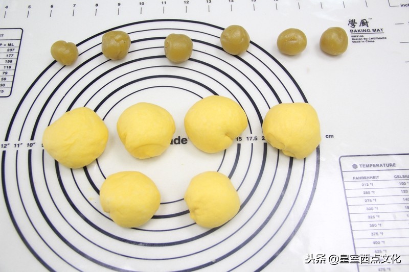 面包糕点零食推荐吃货必备,南瓜面包家庭面包最简单做法