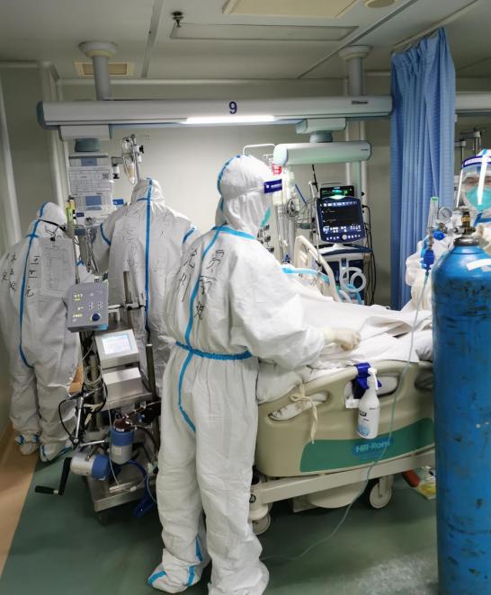 石家庄市抗疫一线医护人员,保定支援唐山疫情医疗队